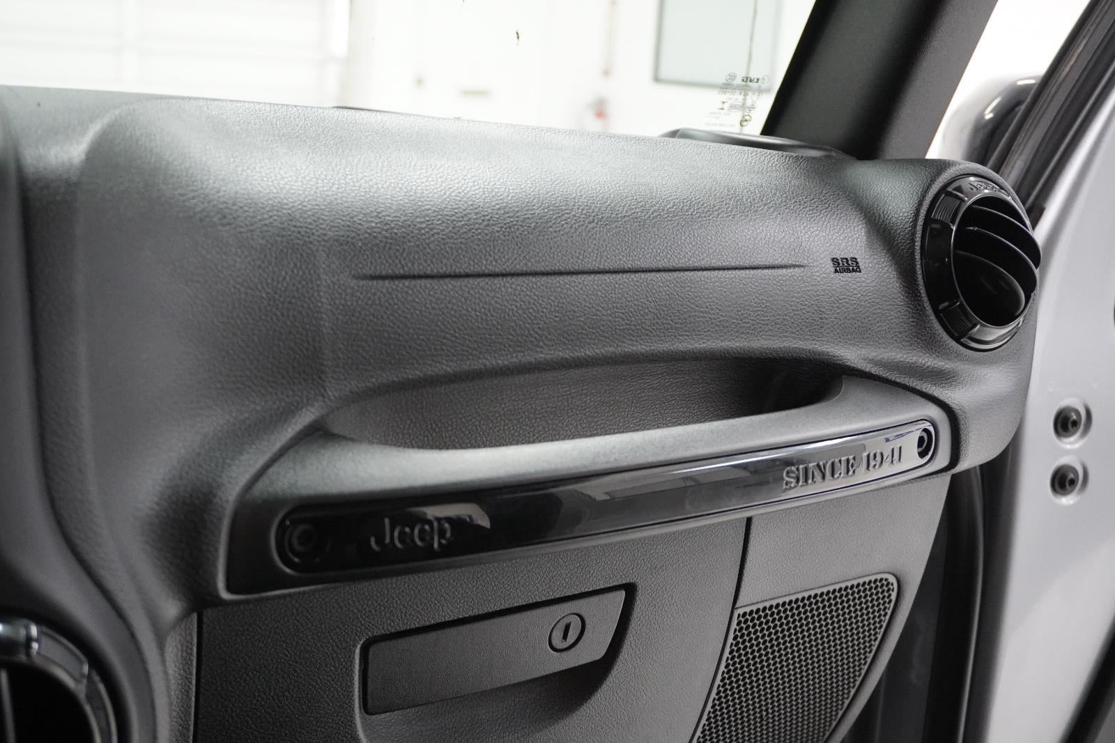 2015 Jeep Wrangler Unlimited Altitude