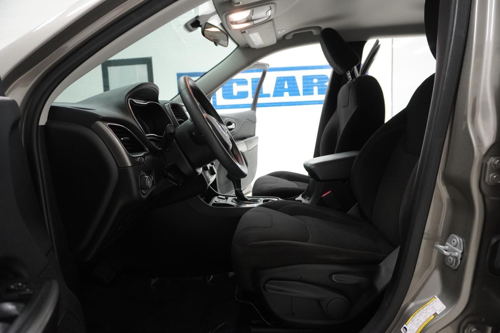 2019 Jeep Cherokee Latitude