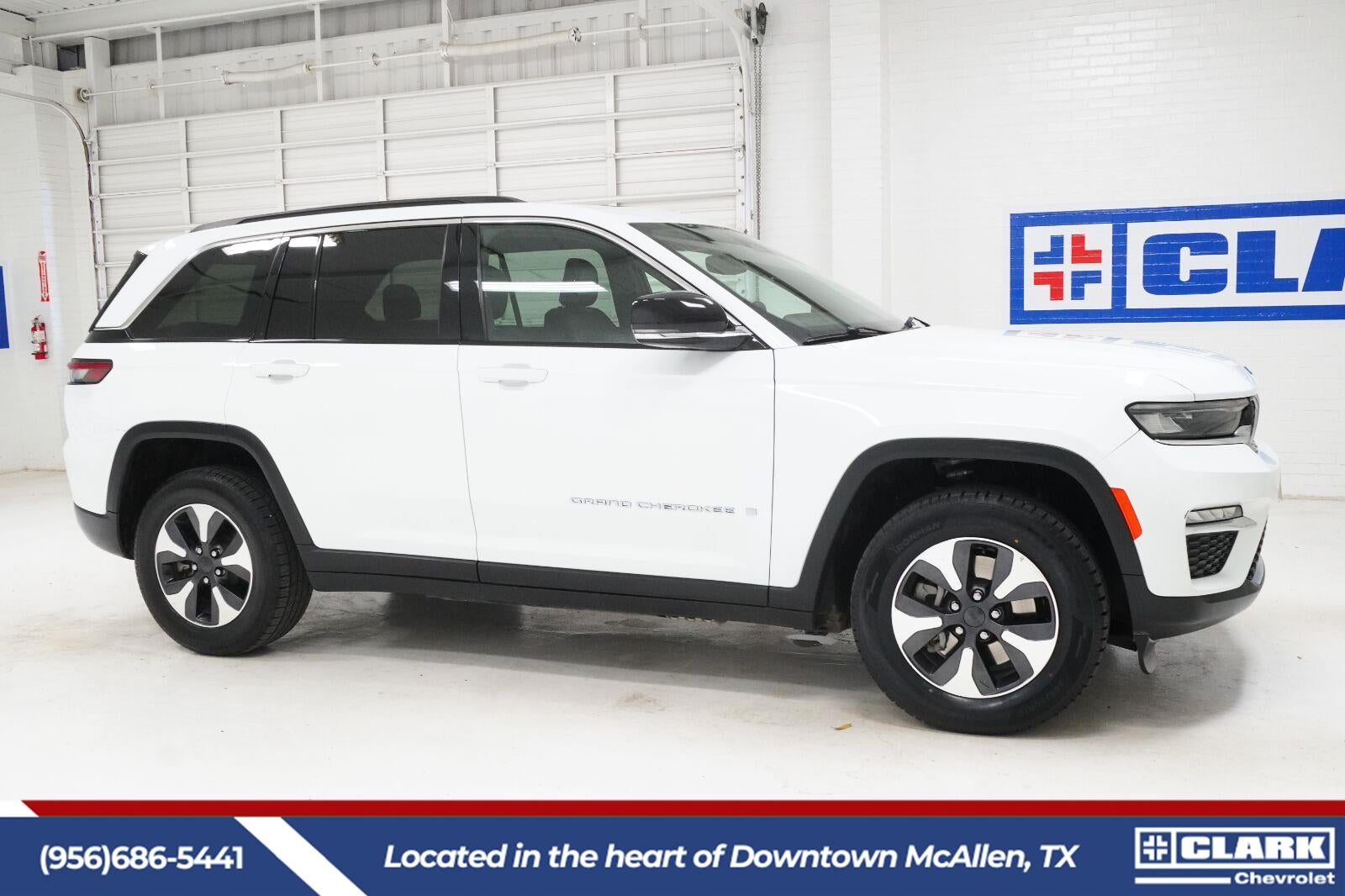 2024 Jeep Grand Cherokee 4xe BASE