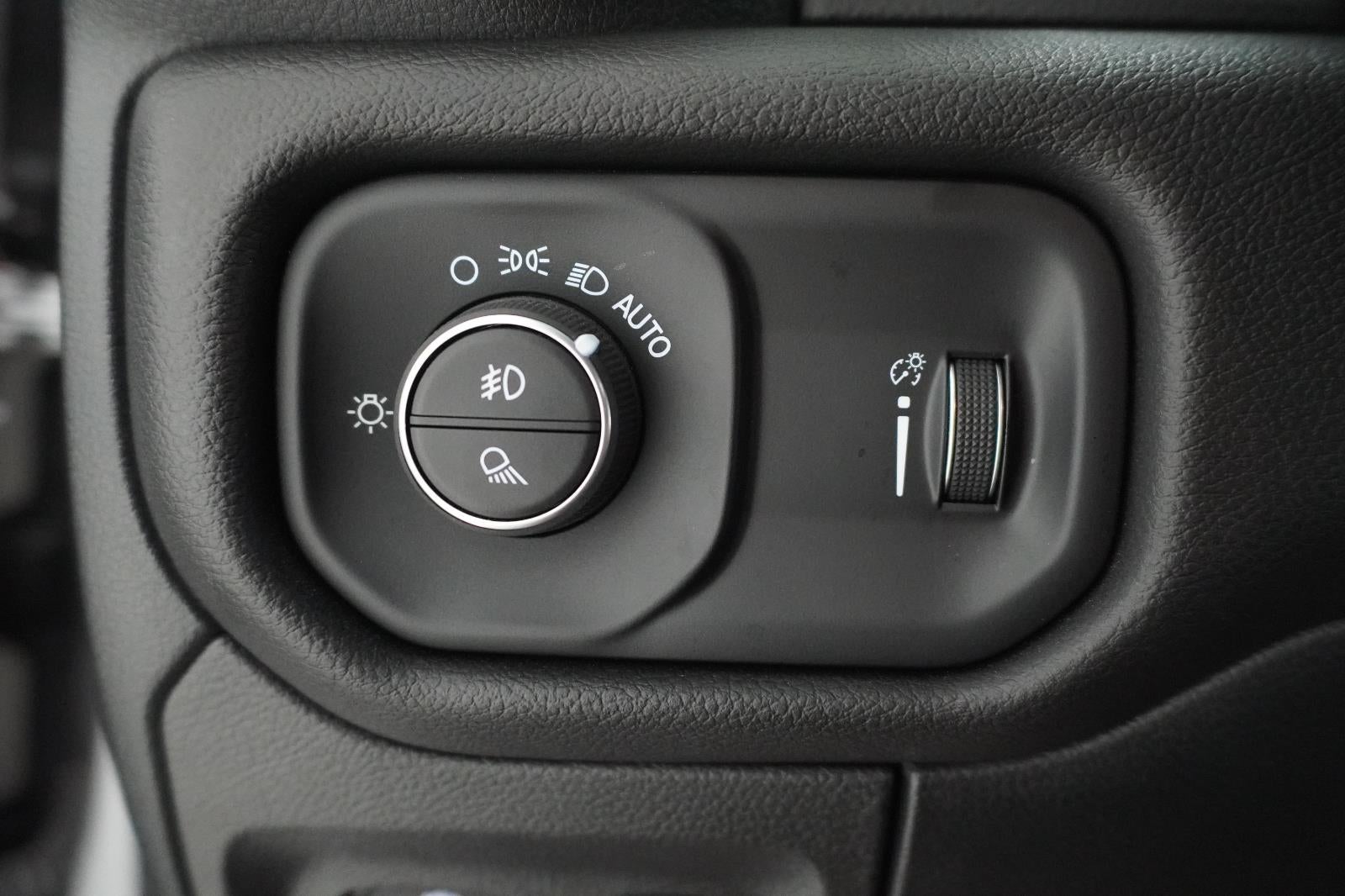 2025 RAM 1500 Lone Star