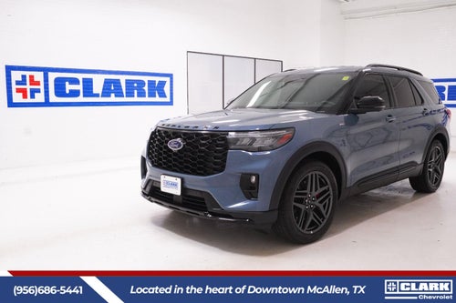 2025 Ford Explorer ST-Line