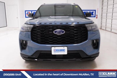 2025 Ford Explorer ST-Line