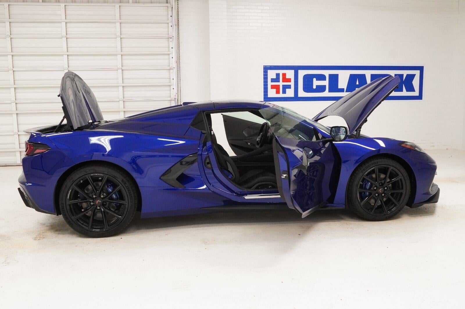 2027 Chevrolet Corvette Stingray 2LT