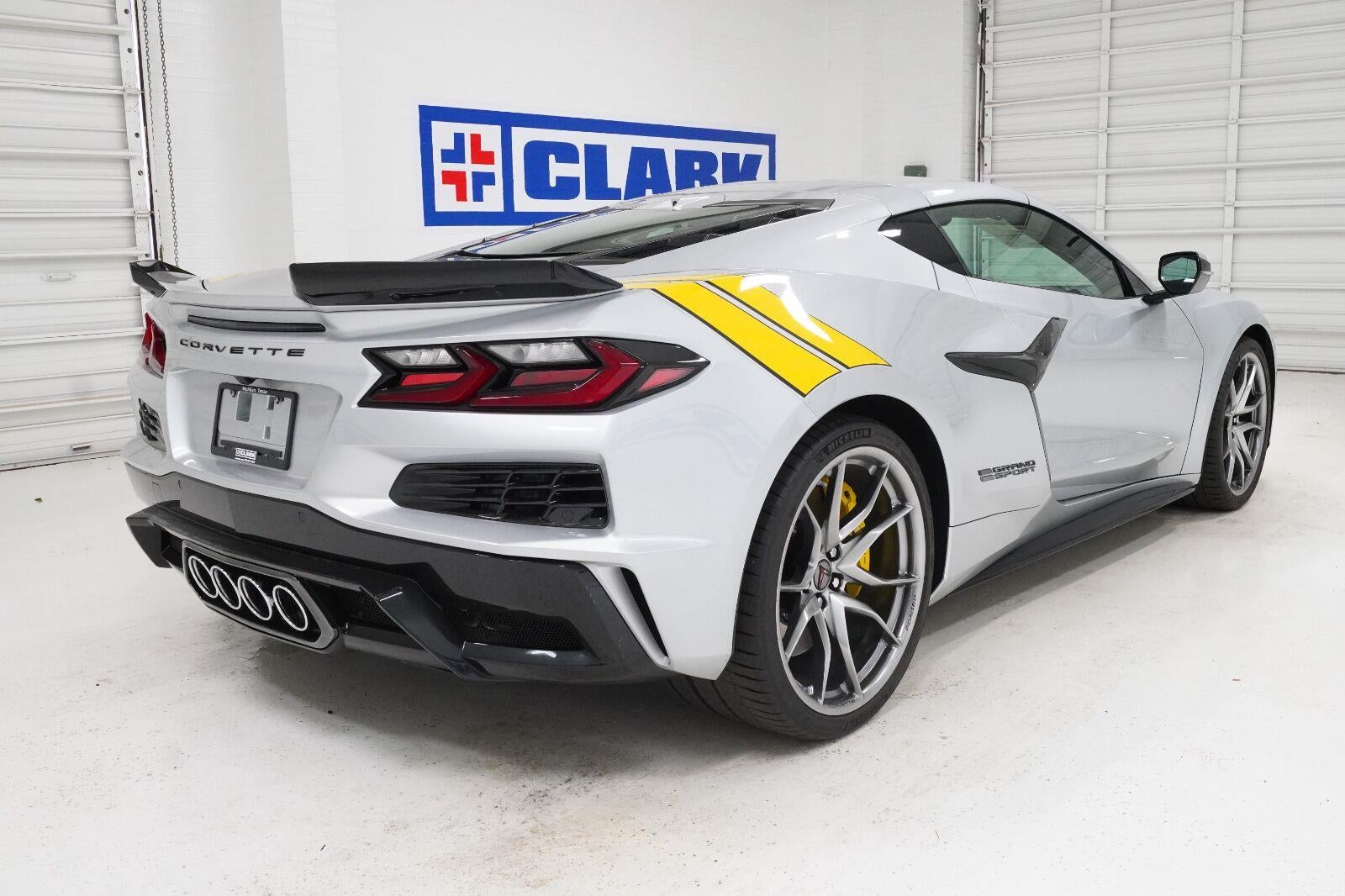 2027 Chevrolet Corvette Grand Sport 2LT