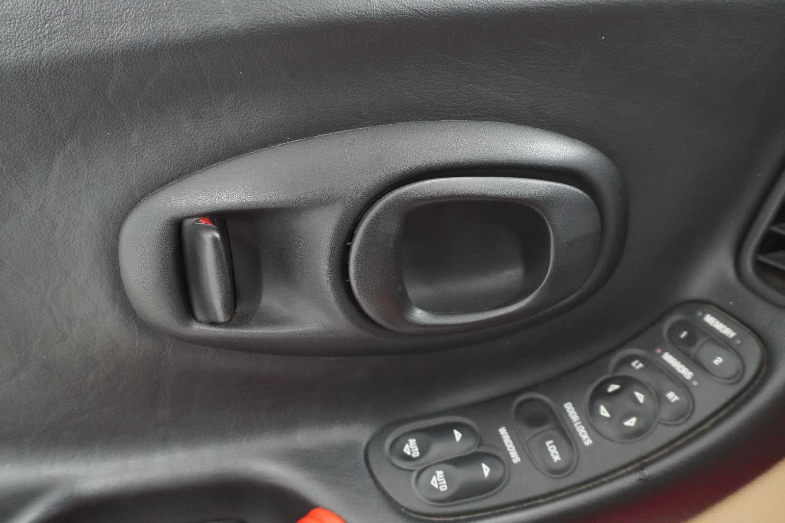 2004 Chevrolet Corvette BASE