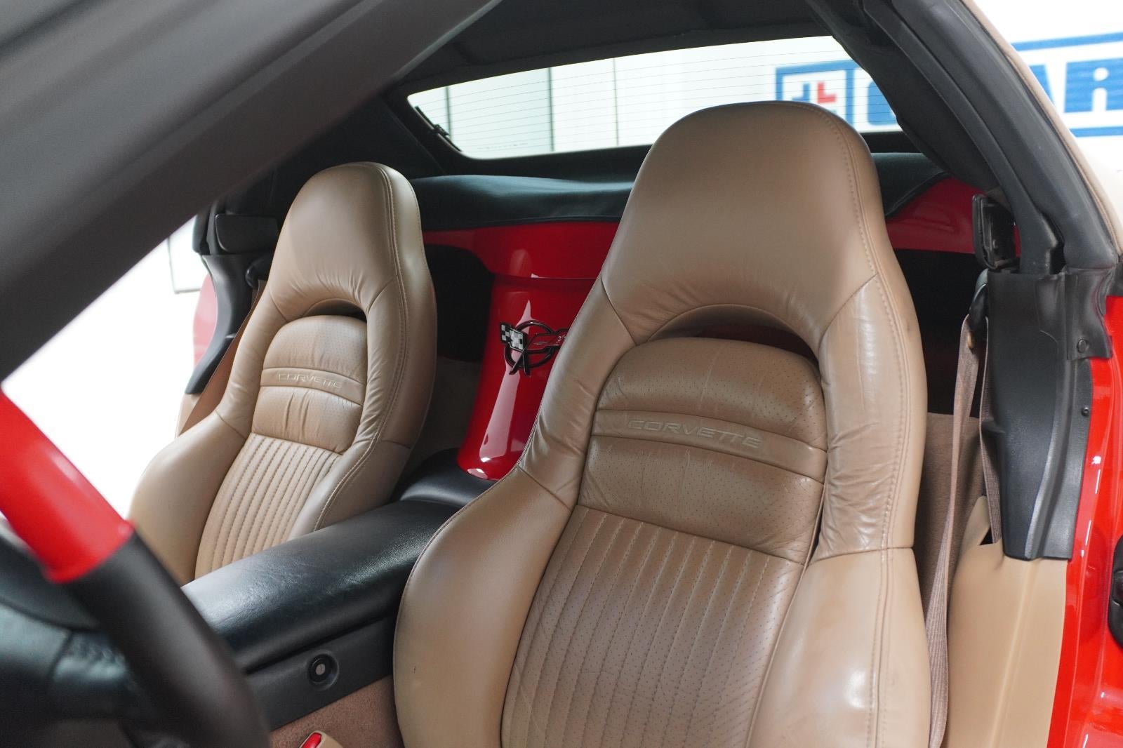 2004 Chevrolet Corvette BASE