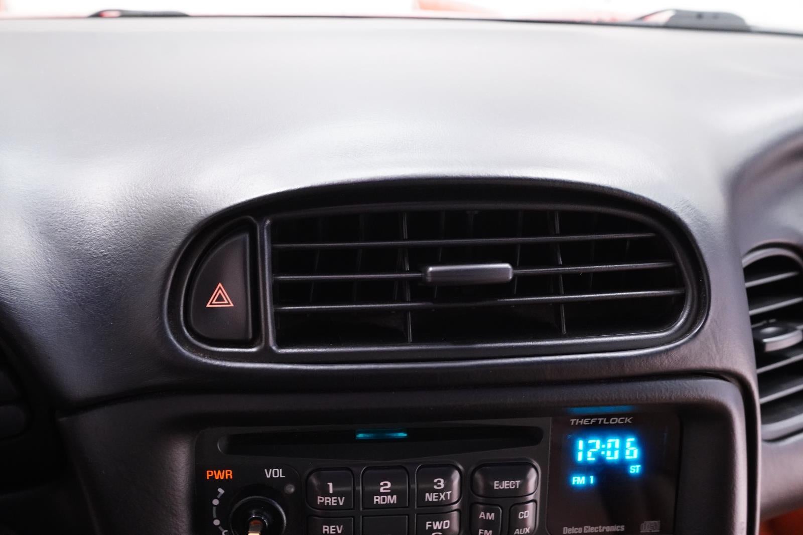 2004 Chevrolet Corvette BASE