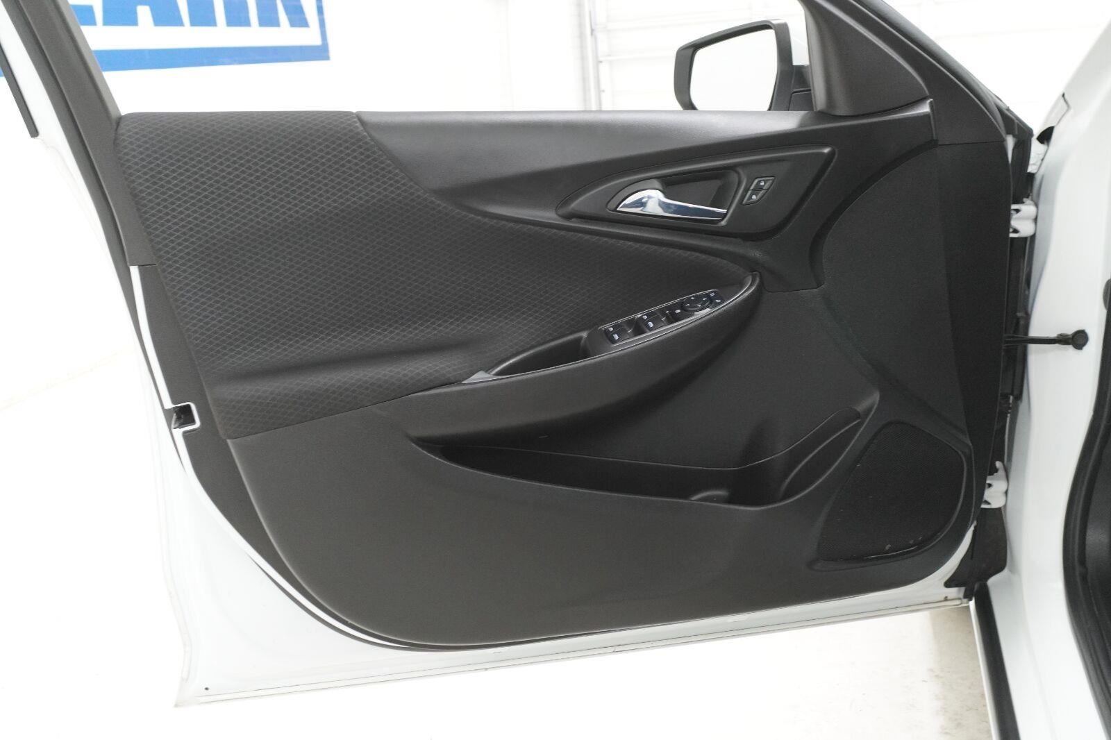 2023 Chevrolet Malibu RS