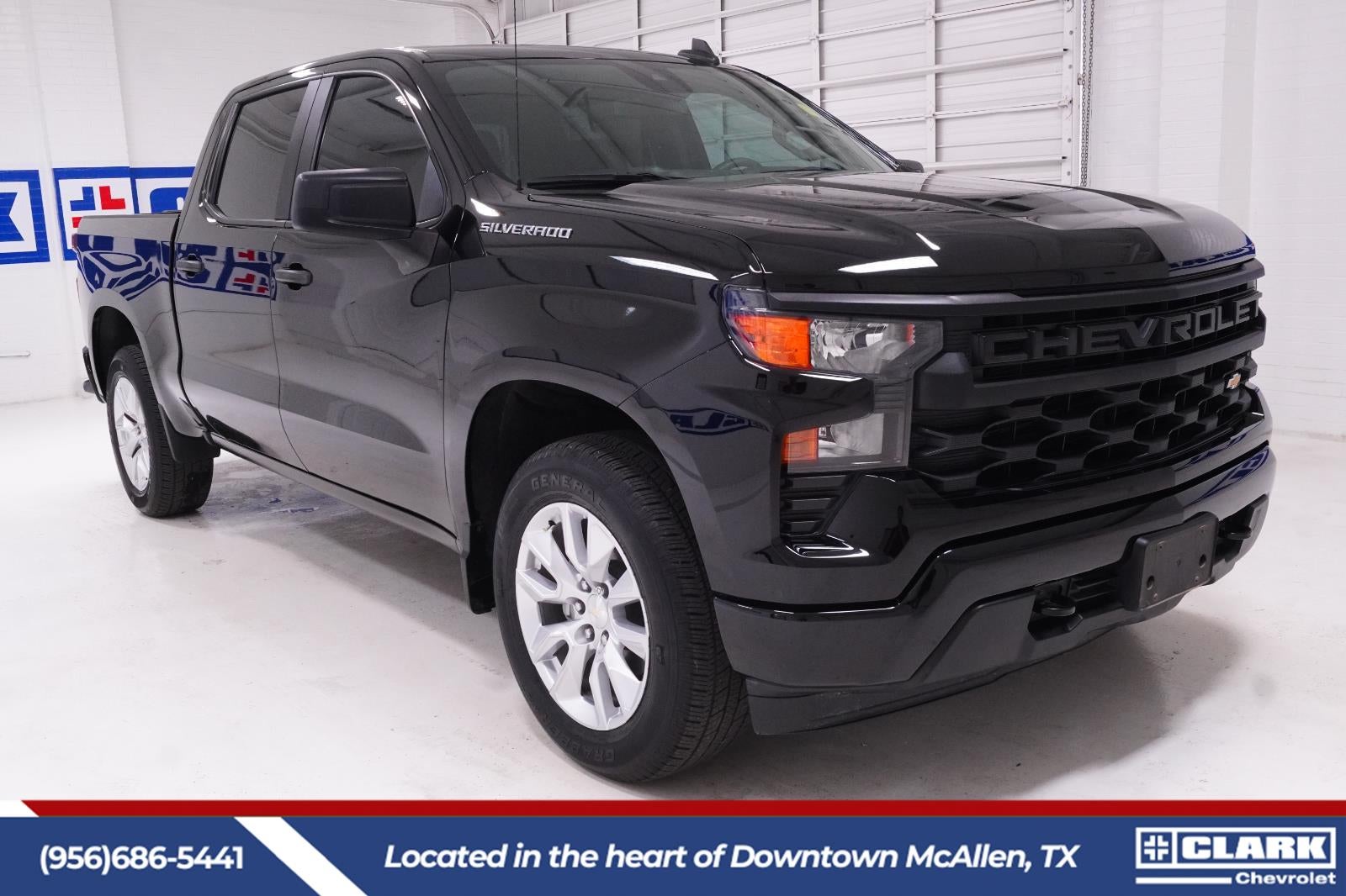 2023 Chevrolet Silverado 1500 Custom