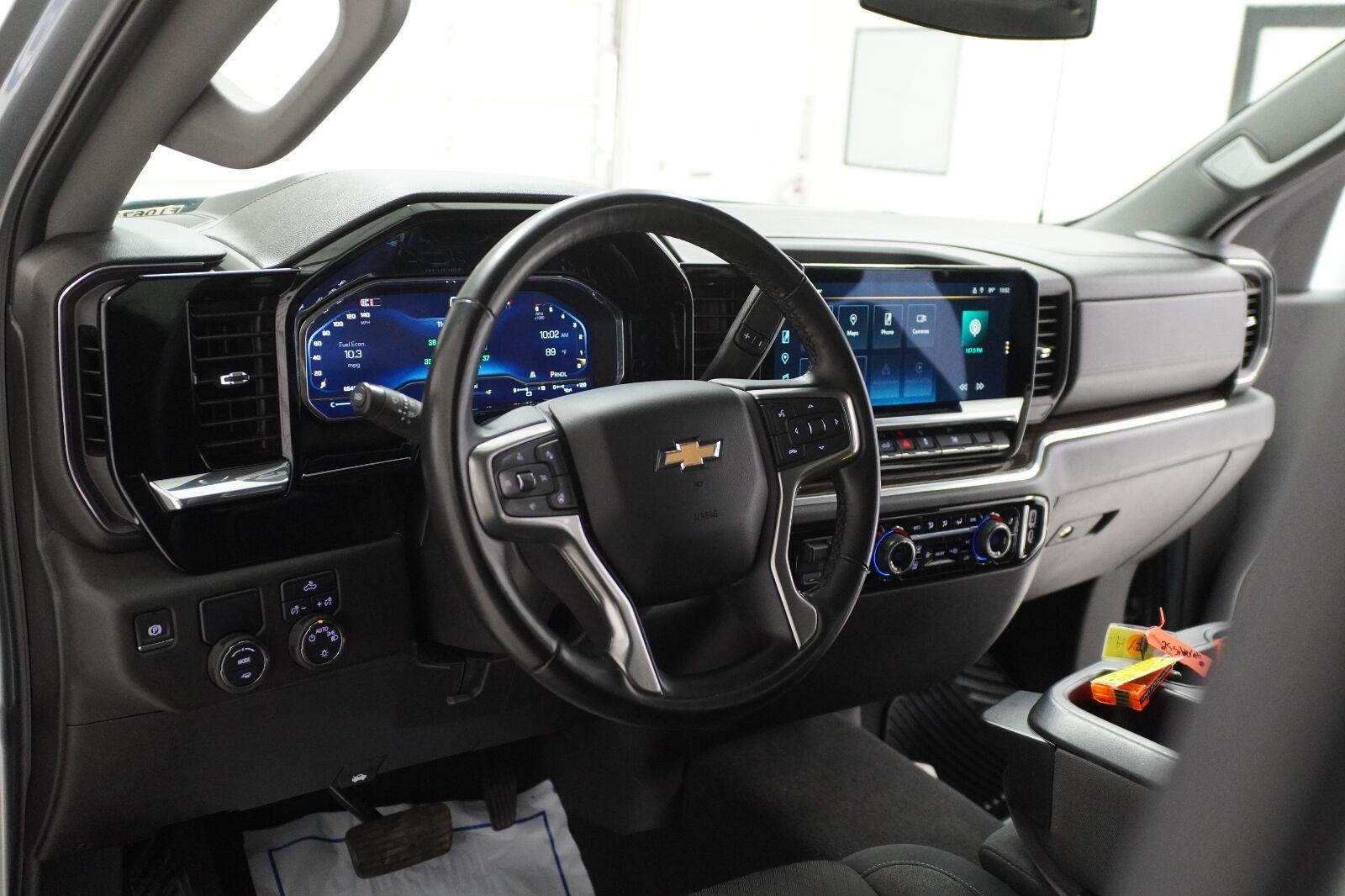 2025 Chevrolet Silverado 1500 LT