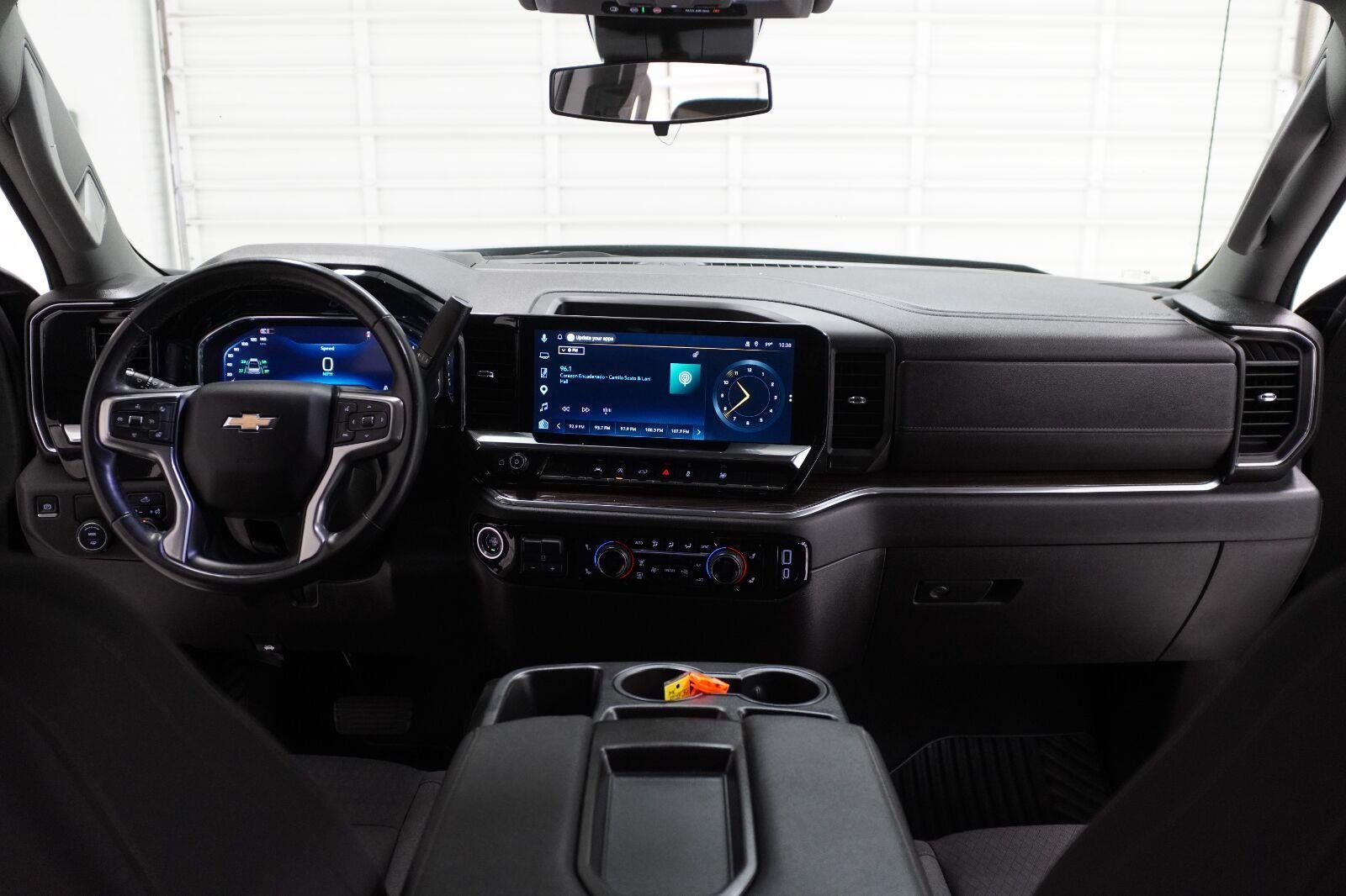 2025 Chevrolet Silverado 1500 LT