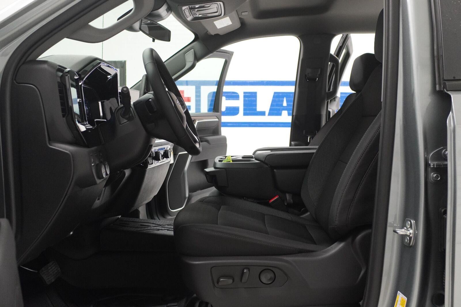 2026 Chevrolet Silverado 1500 LT - Photo 5