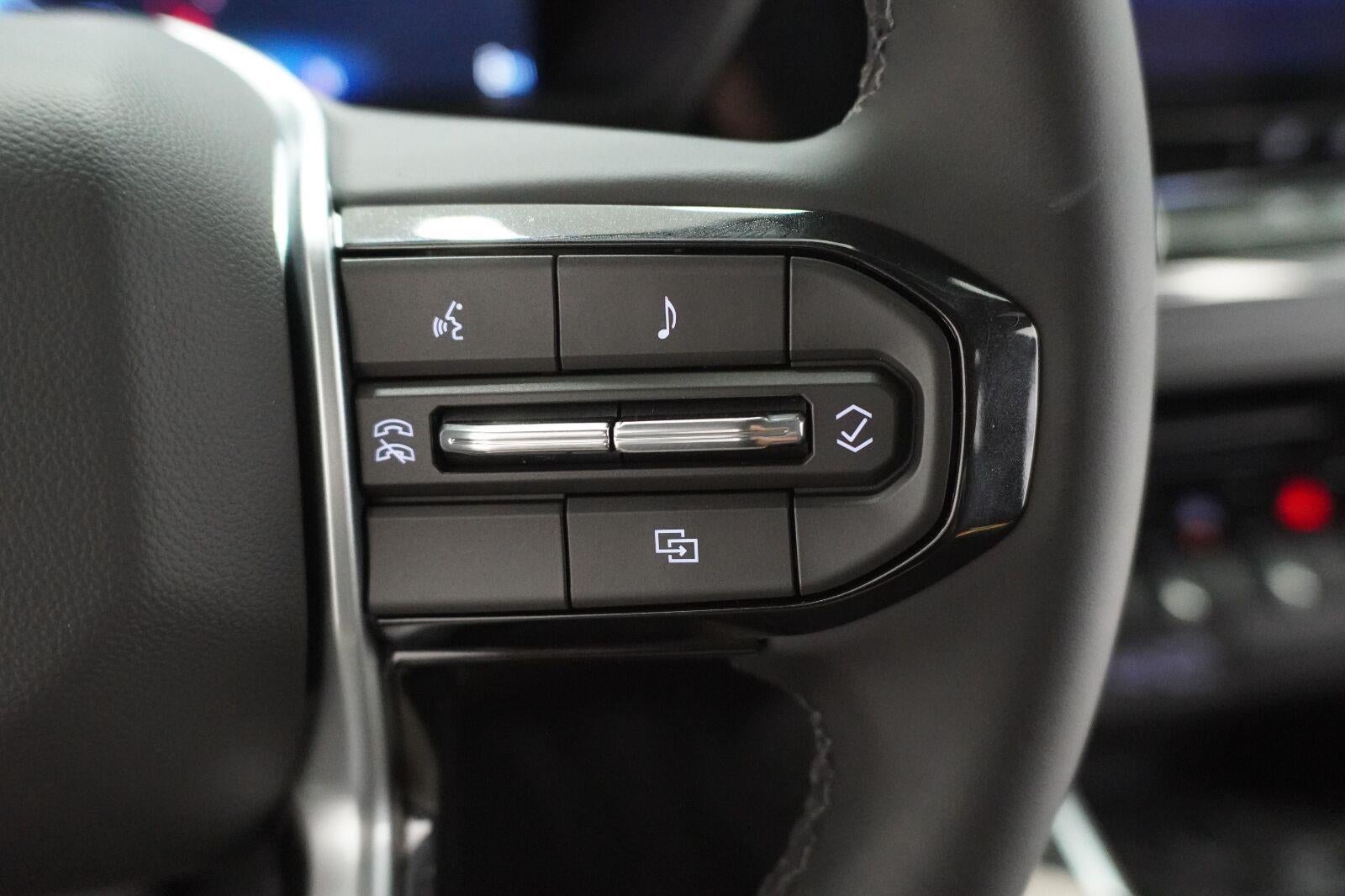 2026 Chevrolet Colorado Work Truck - Photo 10