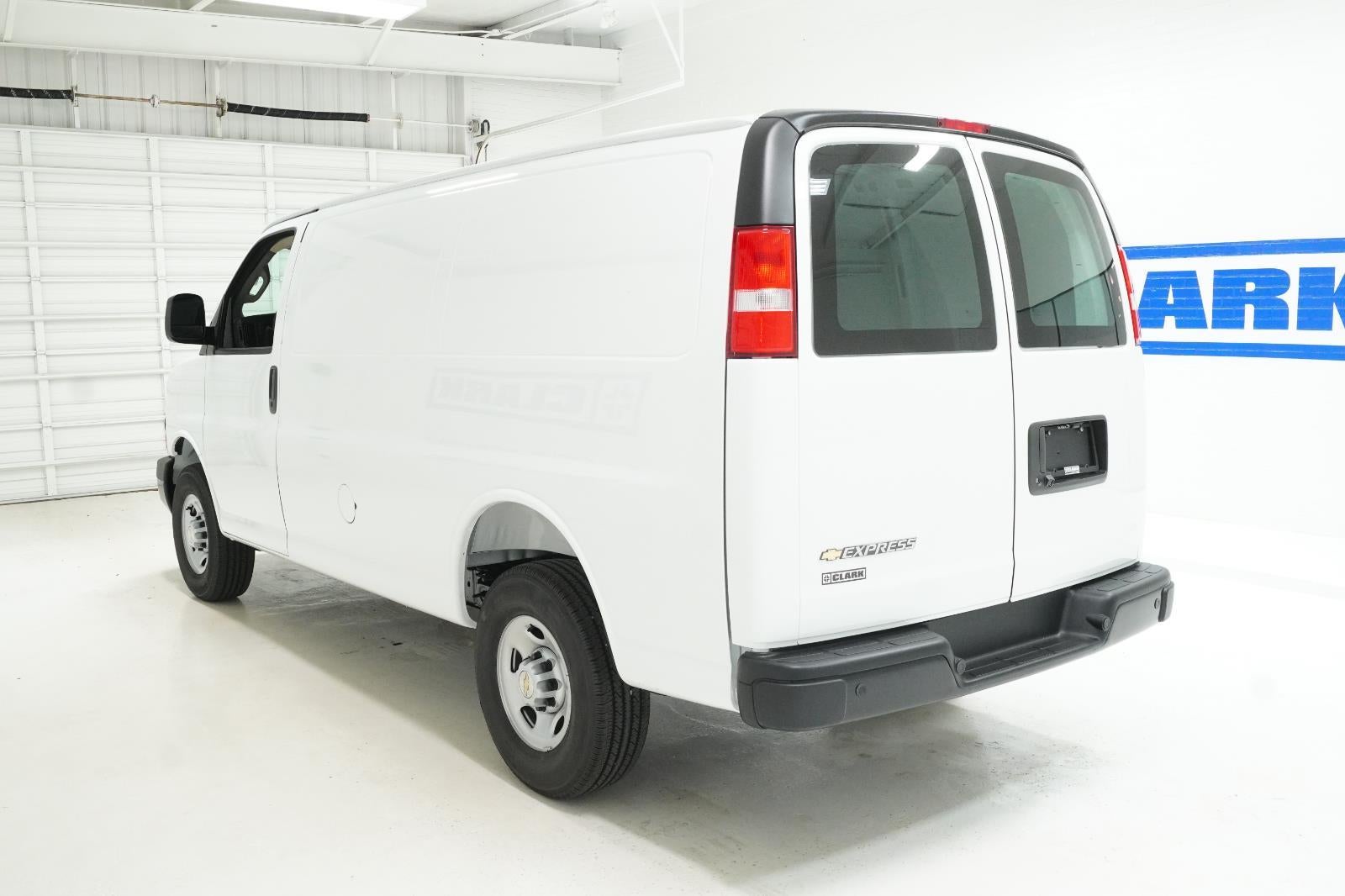 2026 Chevrolet Express Cargo WT
