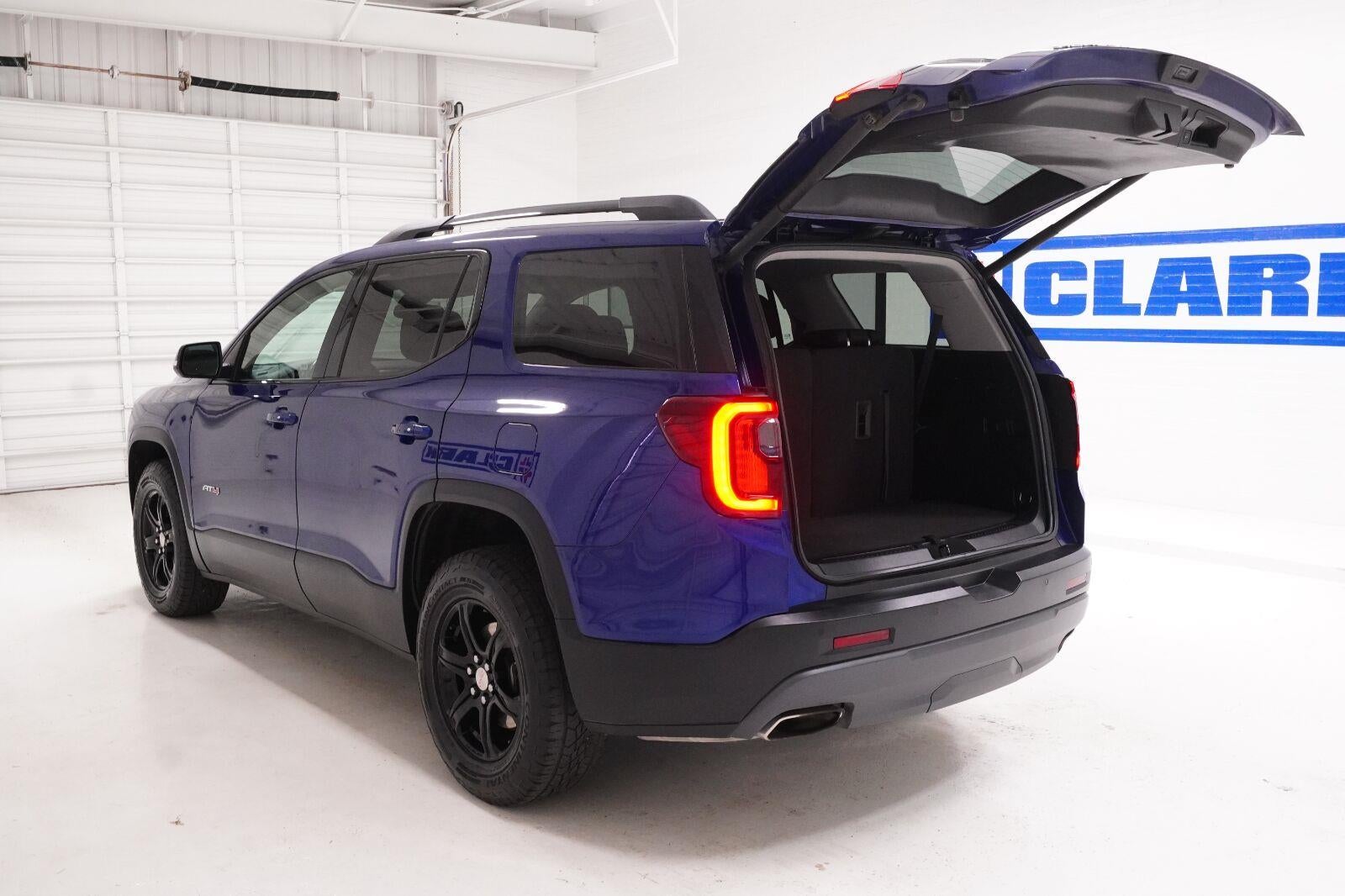 2023 GMC Acadia AT4