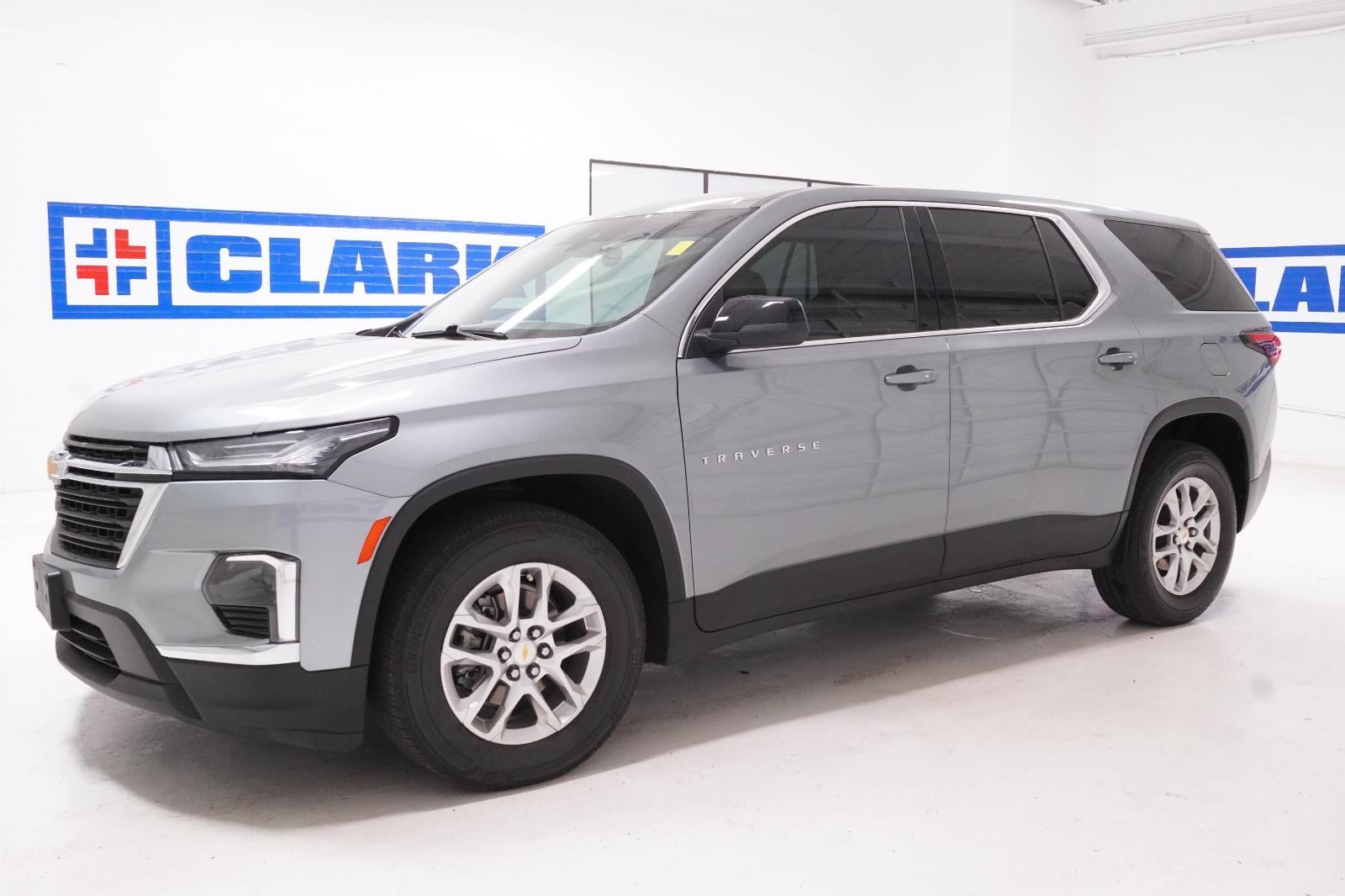 2023 Chevrolet Traverse LS