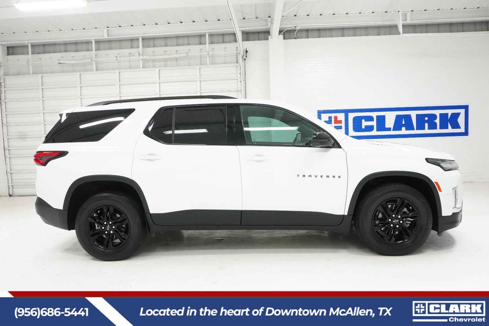 2023 Chevrolet Traverse LS