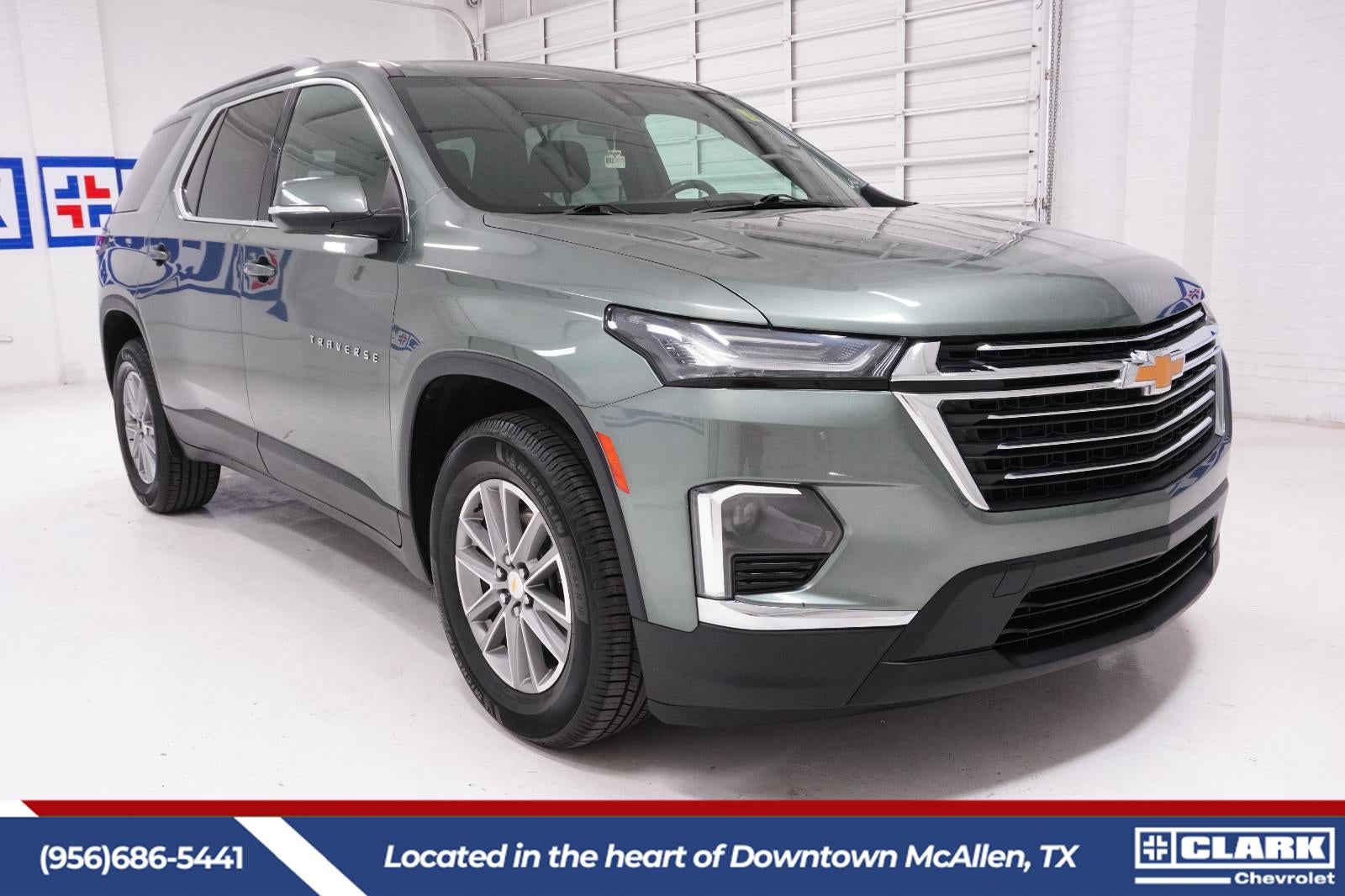 2022 Chevrolet Traverse LT Cloth