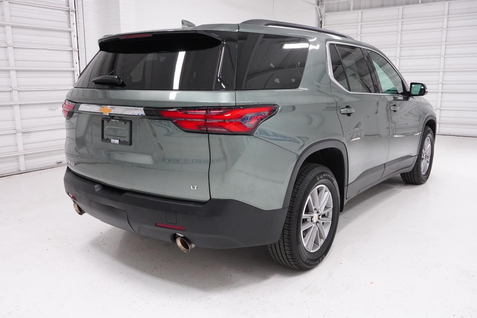 2022 Chevrolet Traverse LT Cloth