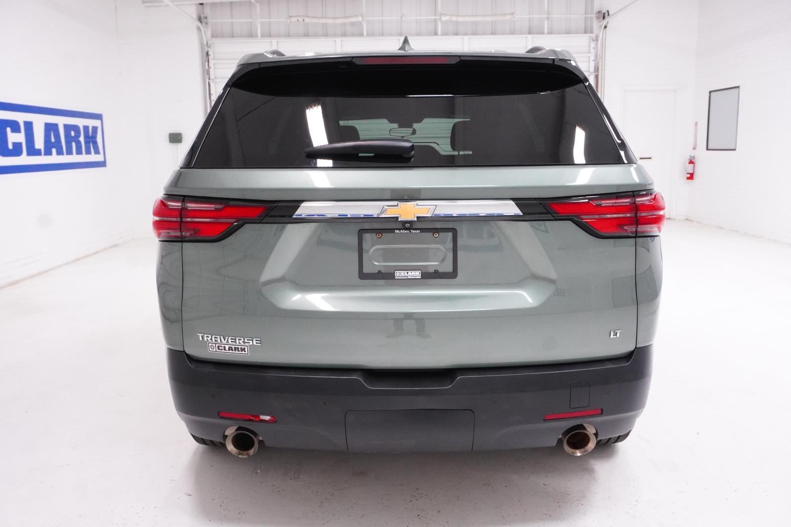 2022 Chevrolet Traverse LT Cloth