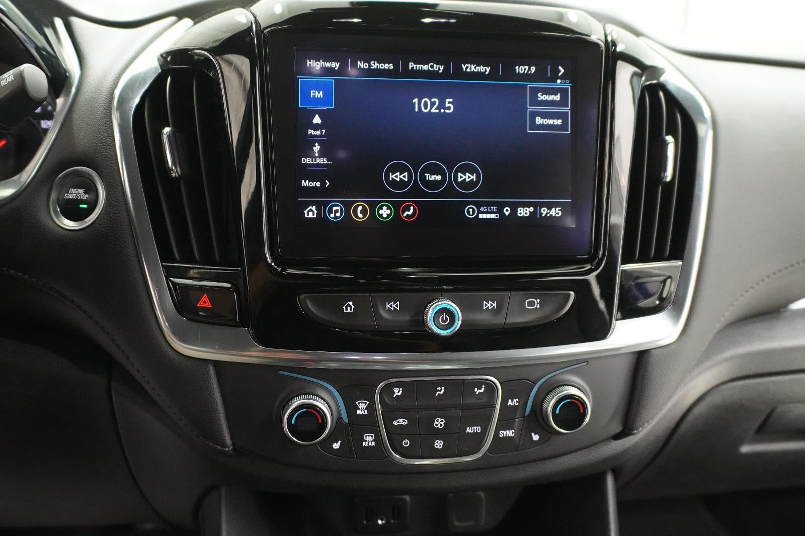 2023 Chevrolet Traverse LT Cloth