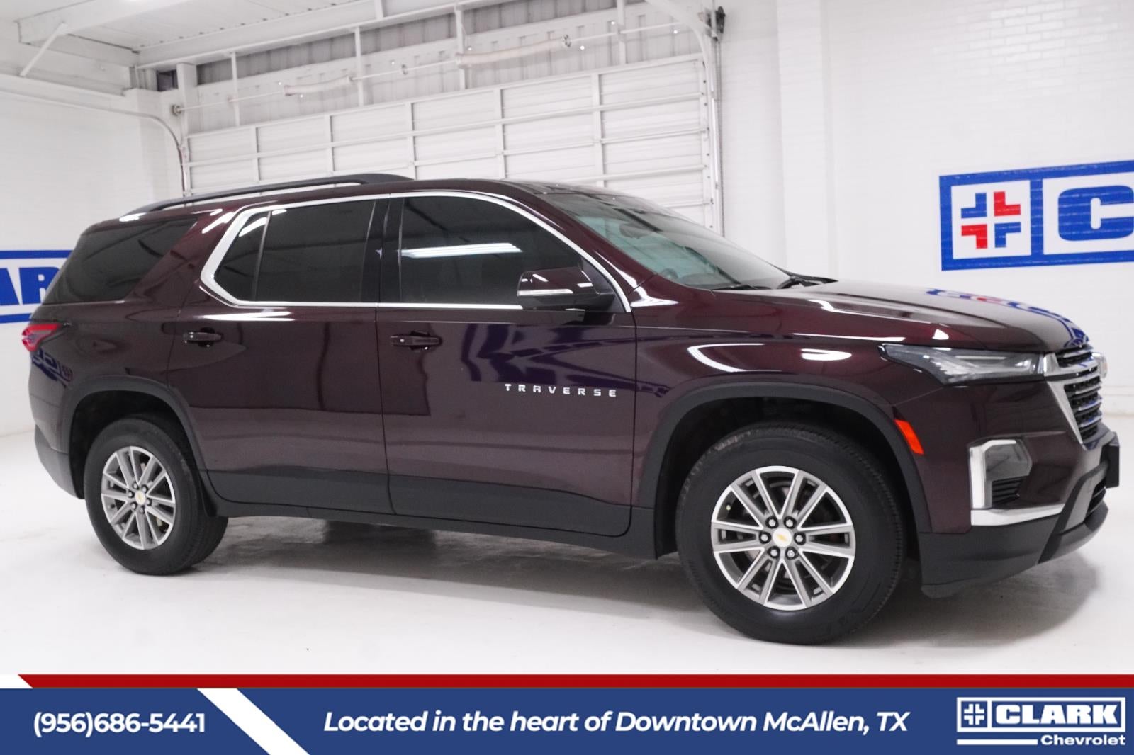 2023 Chevrolet Traverse LT Cloth