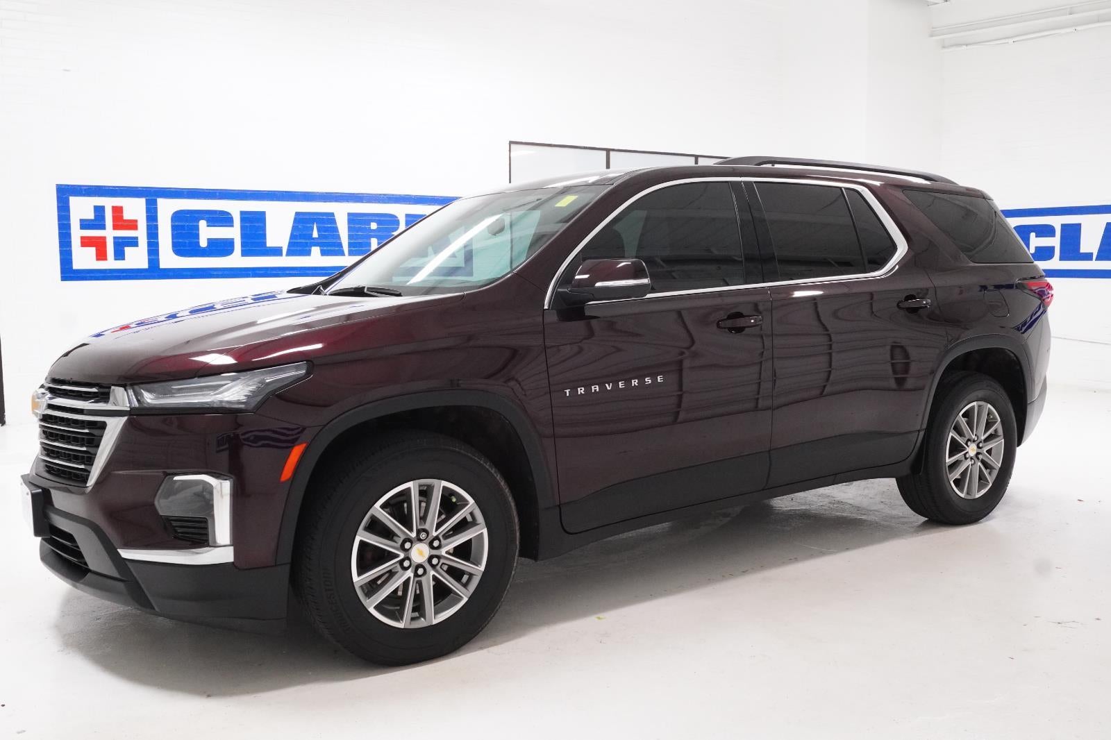 2023 Chevrolet Traverse LT Cloth
