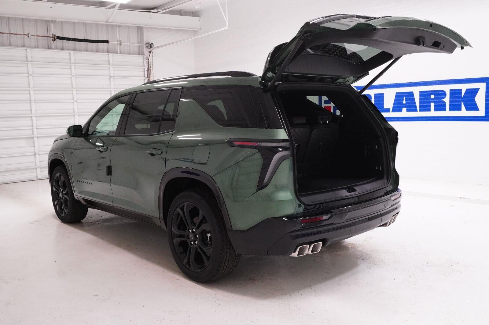 2027 Chevrolet Traverse RS