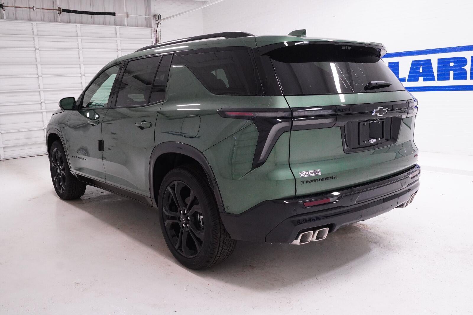 2027 Chevrolet Traverse RS