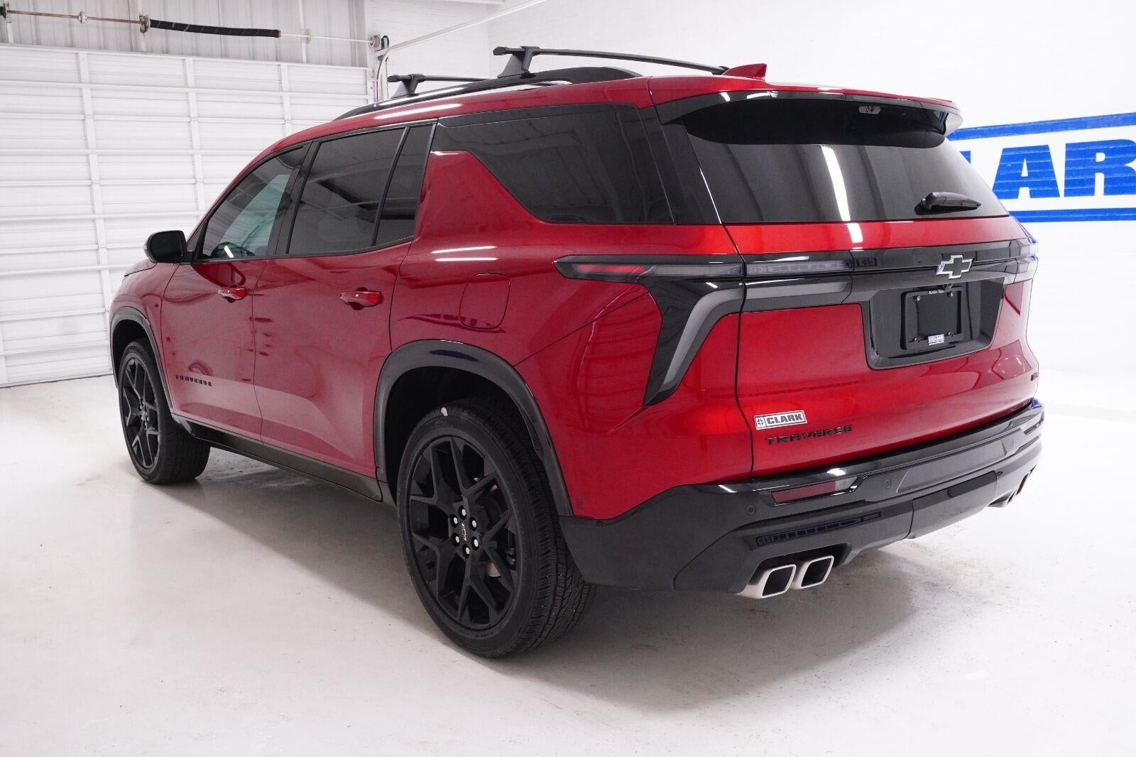 2025 Chevrolet Traverse RS