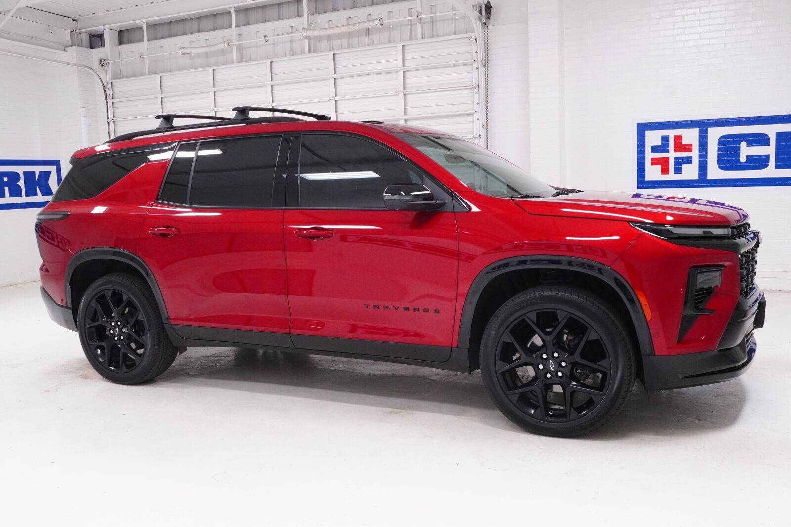 2025 Chevrolet Traverse RS