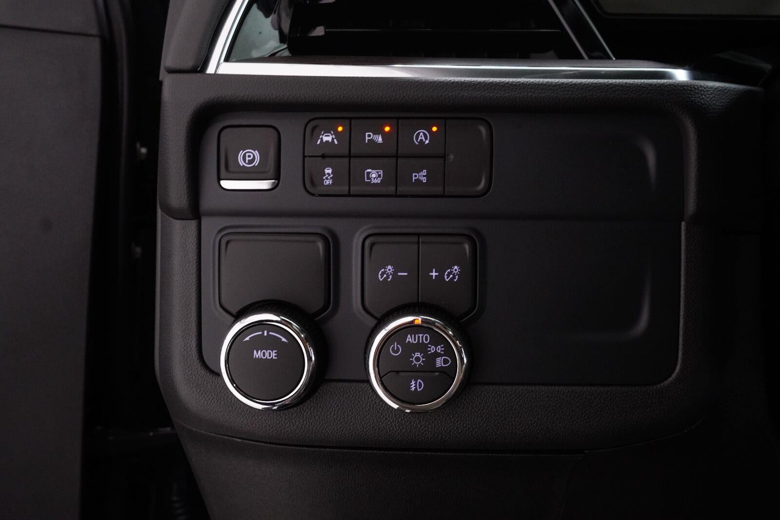 2027 Chevrolet Suburban LT