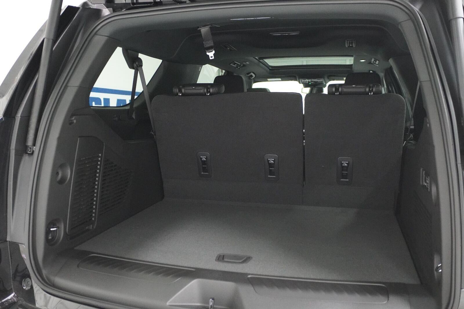2027 Chevrolet Suburban LT