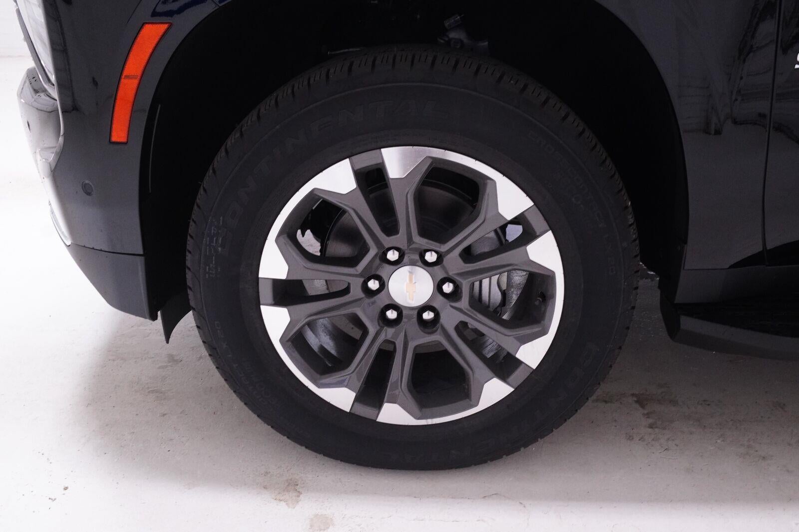 2027 Chevrolet Suburban LT