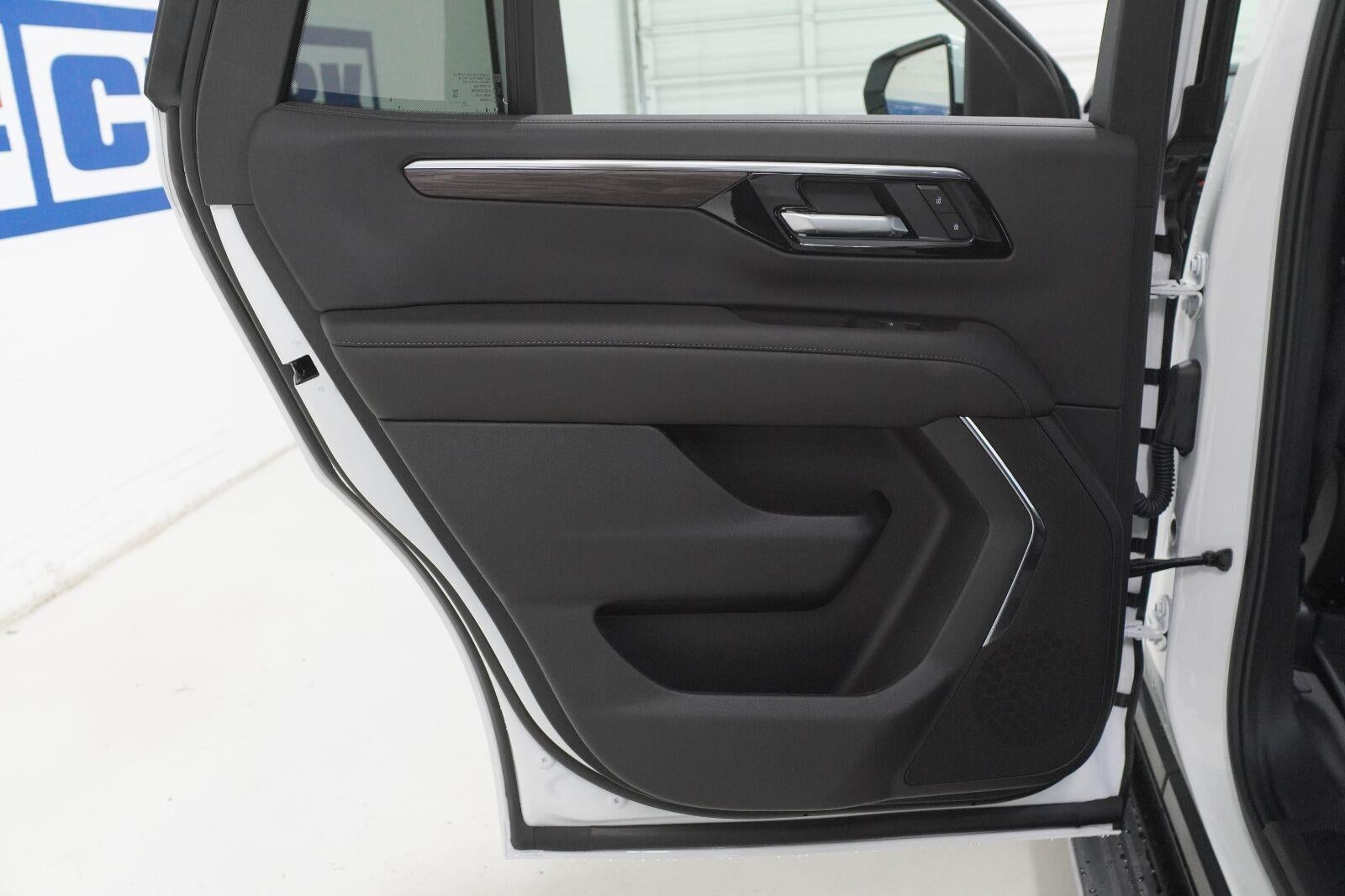 2026 Chevrolet Tahoe LS - Photo 31