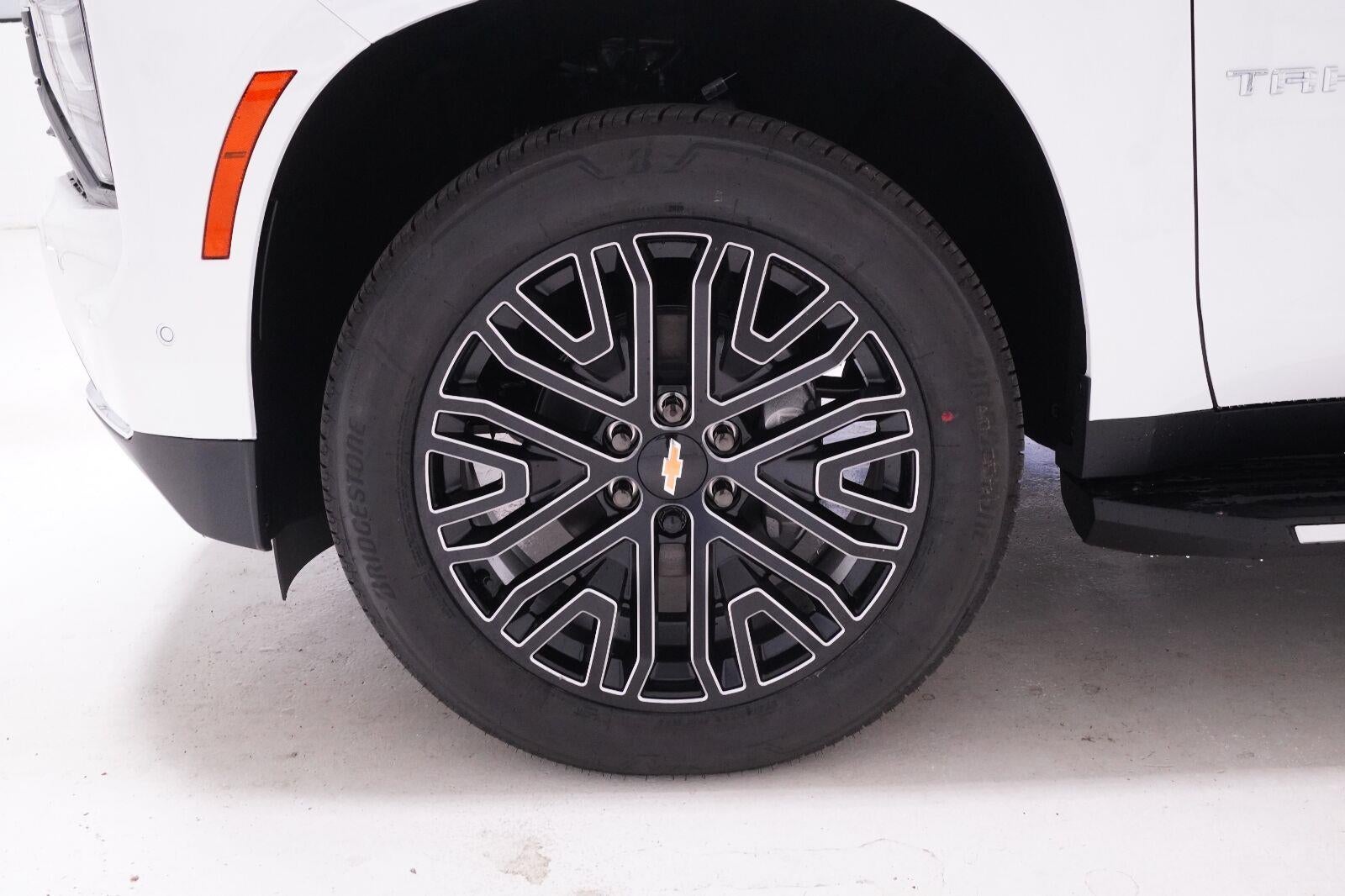2026 Chevrolet Tahoe LS - Photo 38