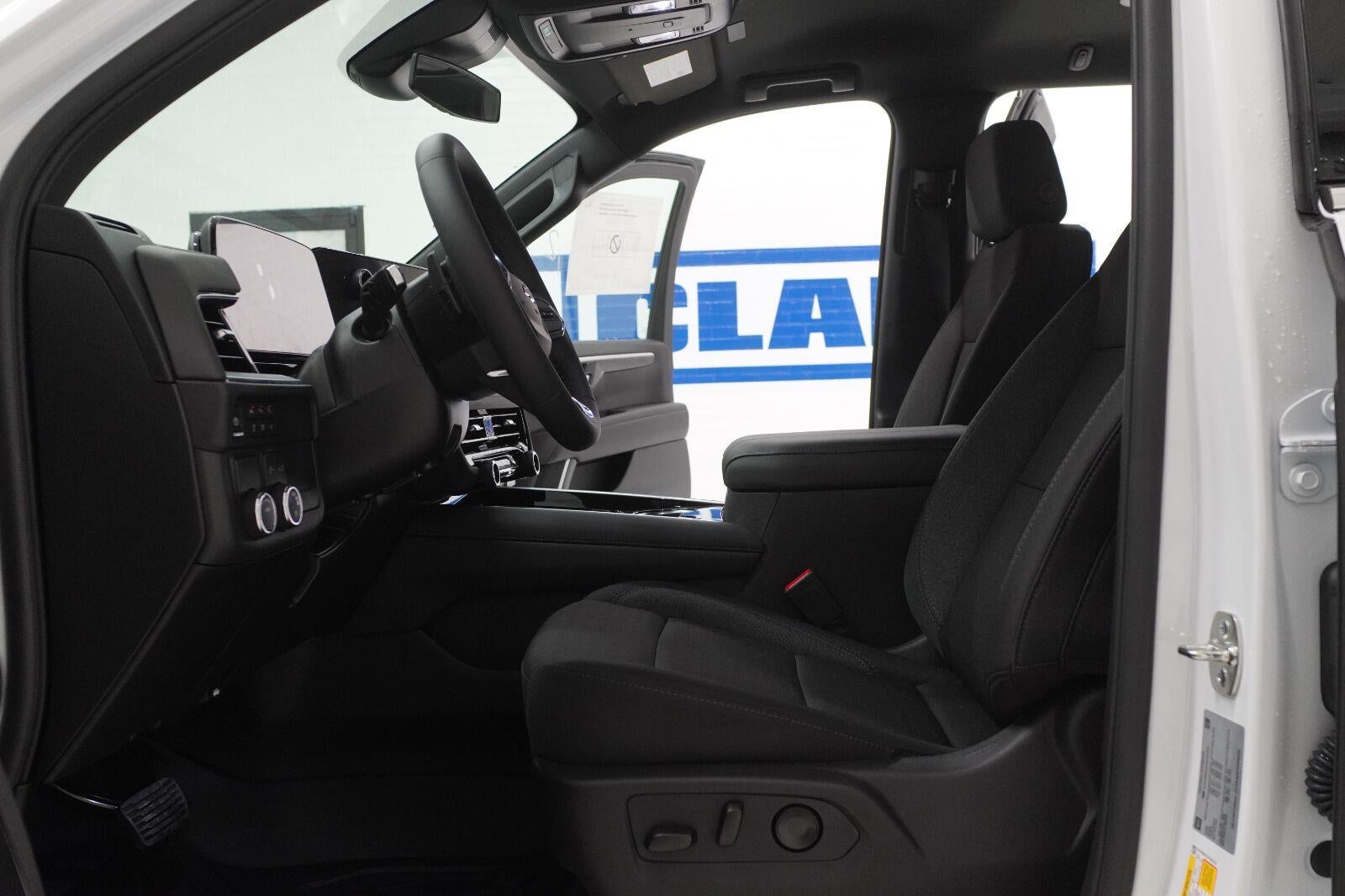 2026 Chevrolet Tahoe LS - Photo 5