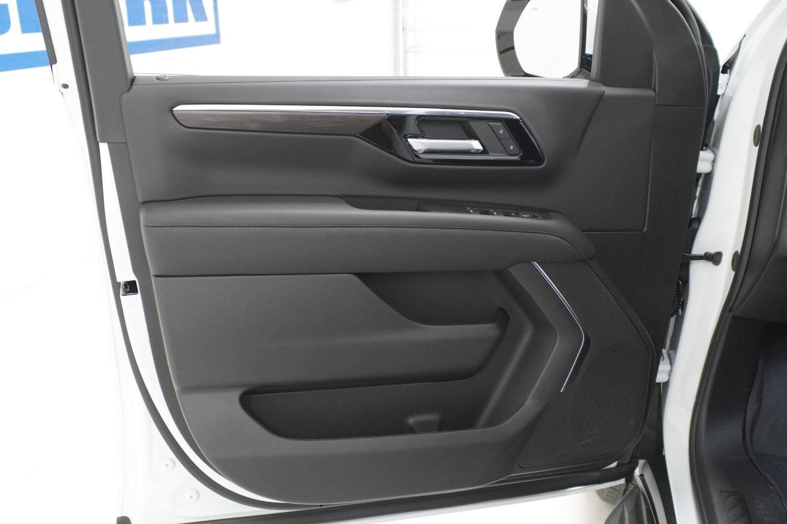 2027 Chevrolet Tahoe LS