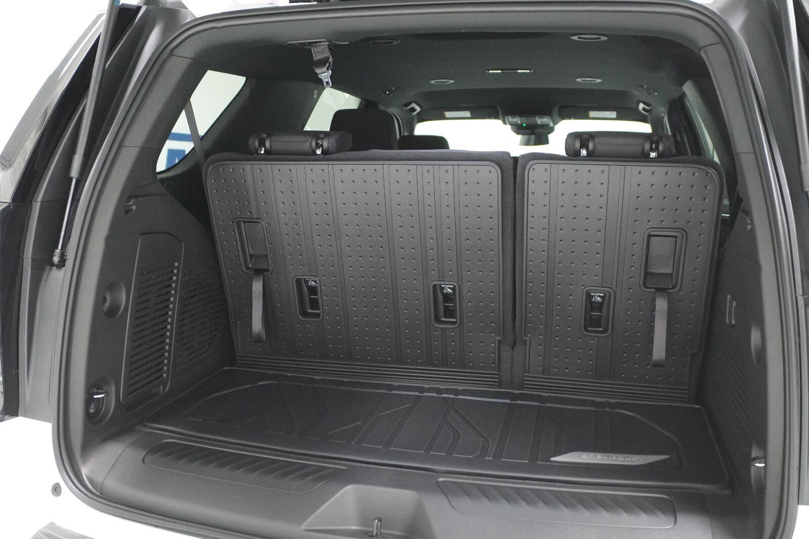 2027 Chevrolet Tahoe LS - Photo 36
