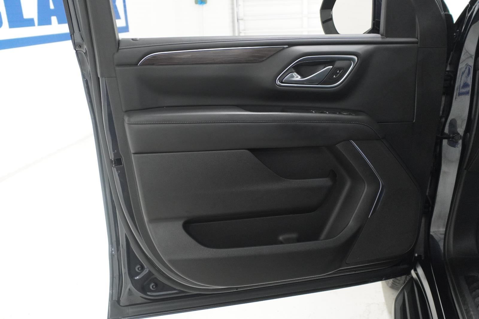 2023 Chevrolet Suburban LS