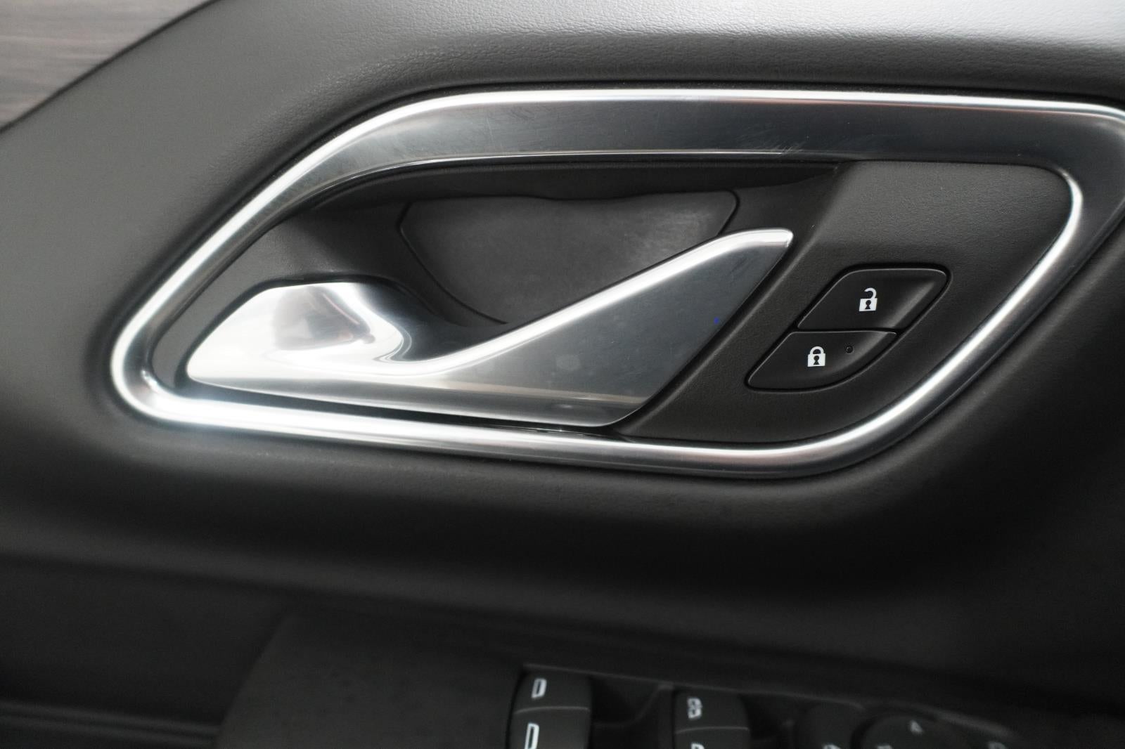 2023 Chevrolet Suburban LS