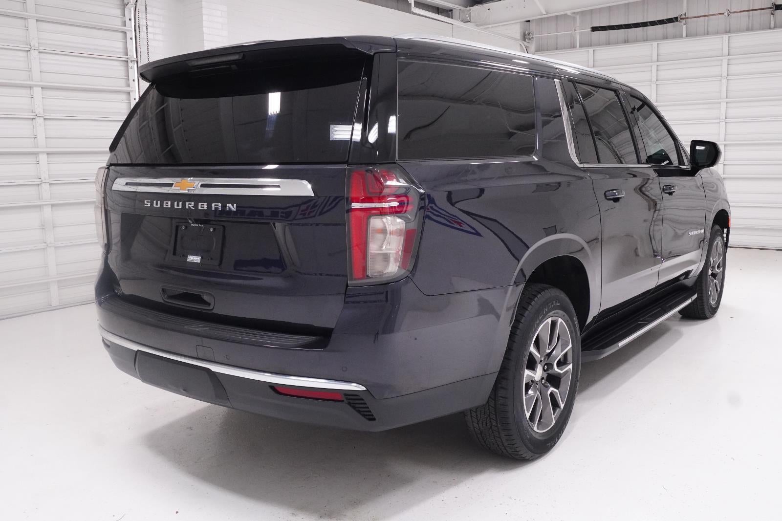 2023 Chevrolet Suburban LS