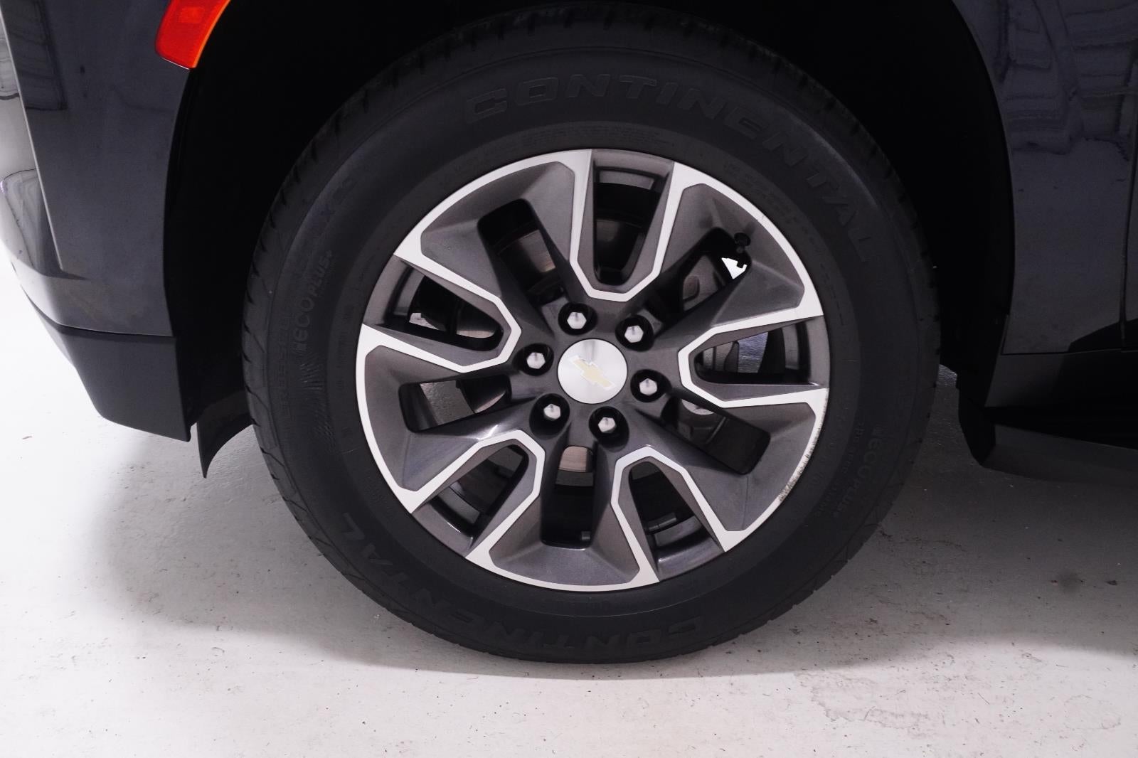 2023 Chevrolet Suburban LS