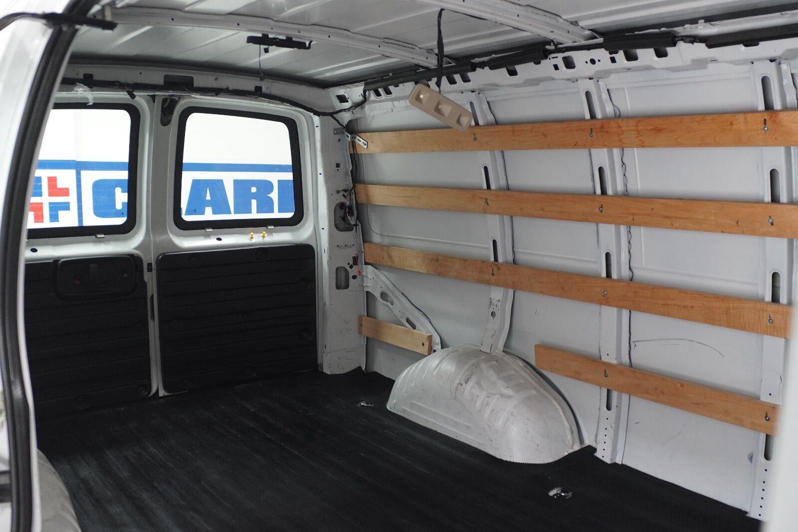 2018 GMC Savana Cargo 2500 VAN 2500 R