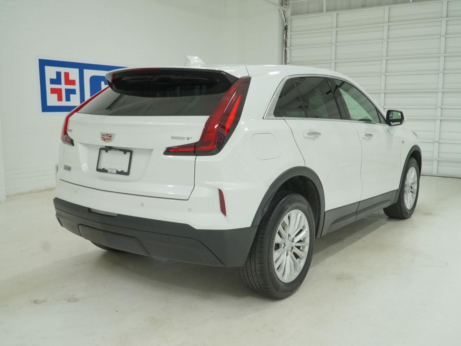 2024 Cadillac XT4 Luxury