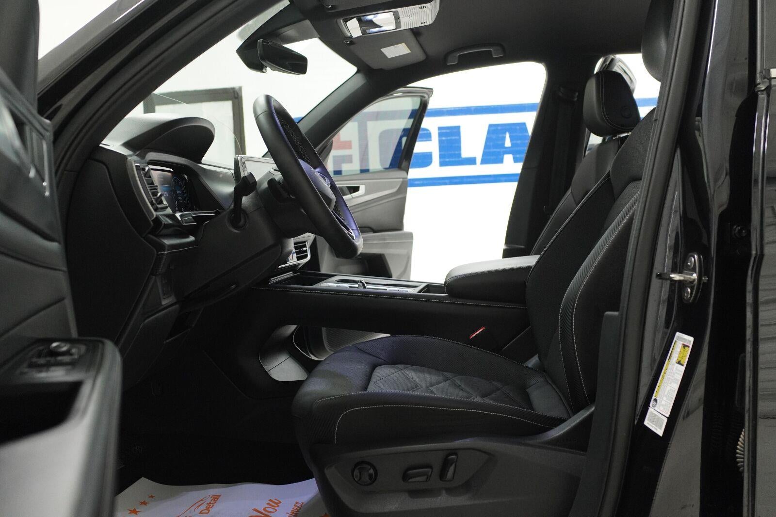 2024 Volkswagen Atlas Cross Sport 2.0T SE