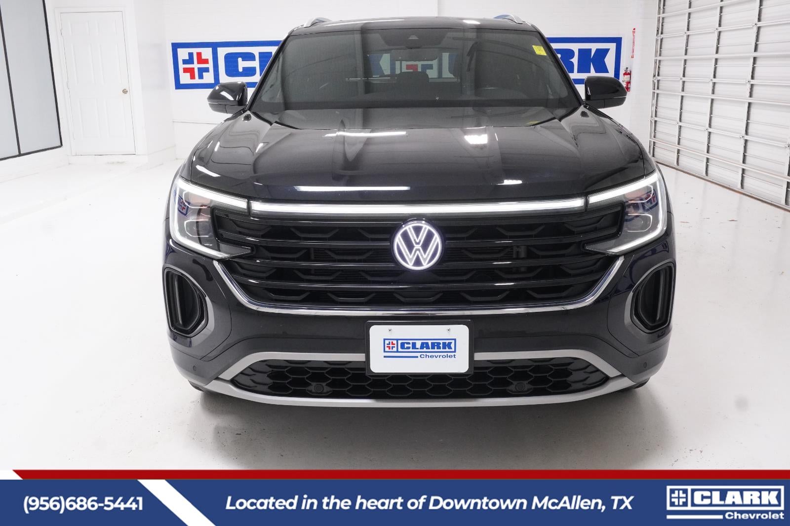 2024 Volkswagen Atlas Cross Sport 2.0T SE w/Technology