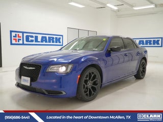 2019 Chrysler 300 Touring