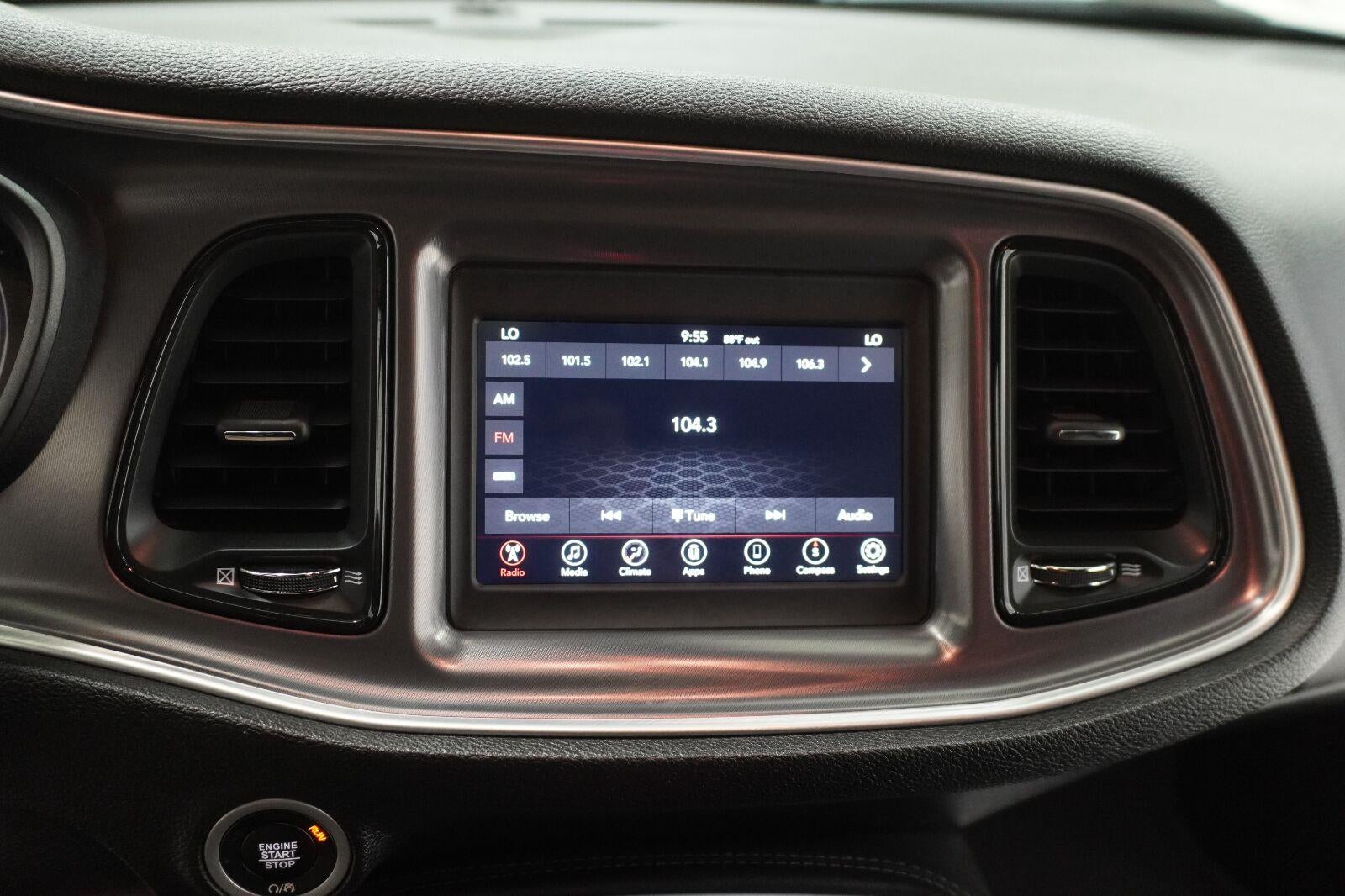 2020 Dodge Challenger SXT