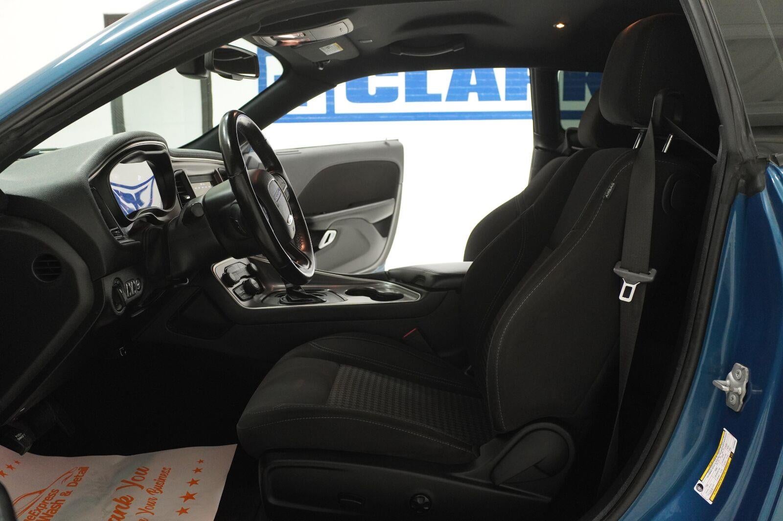 2020 Dodge Challenger SXT